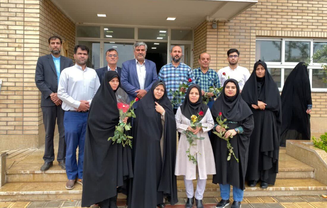 تبریک روز معلم – دبستان شریف شهر گلشن